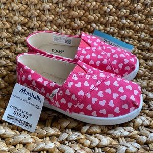 Toms size T9 hearts valentines days little girls shoes